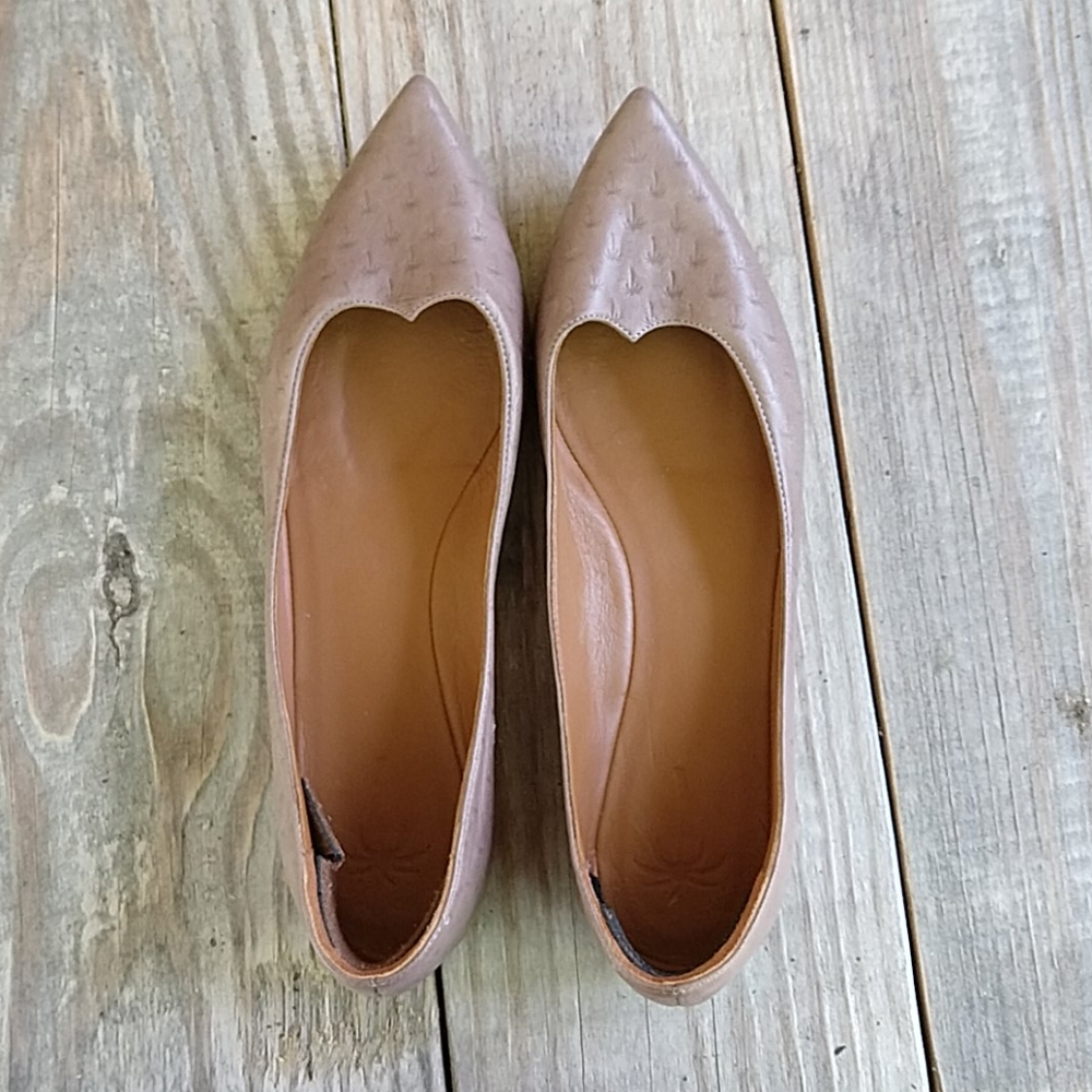 Tomas Maier flats, size 6